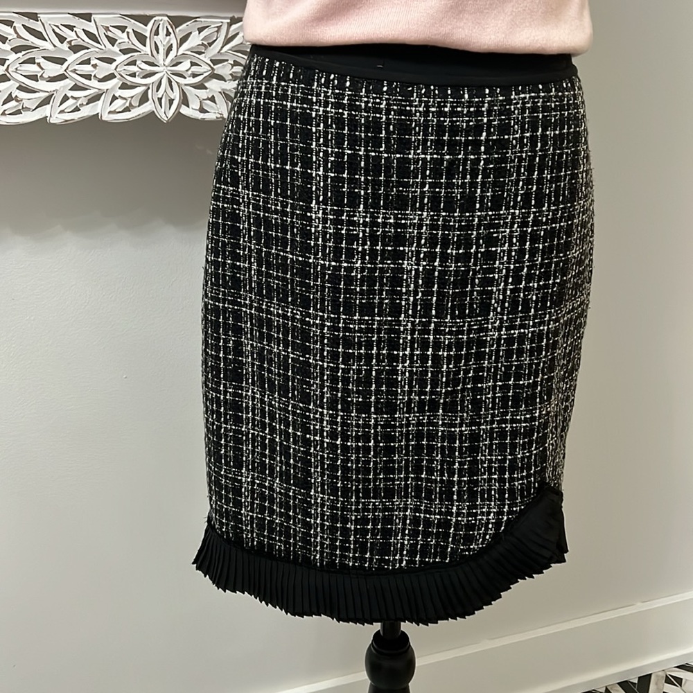 Pencil skirt